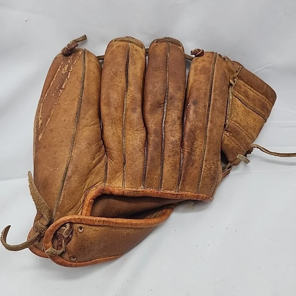 Vtg Rawlings CMG Baseball Glove Mitt RHT rare‎ glove